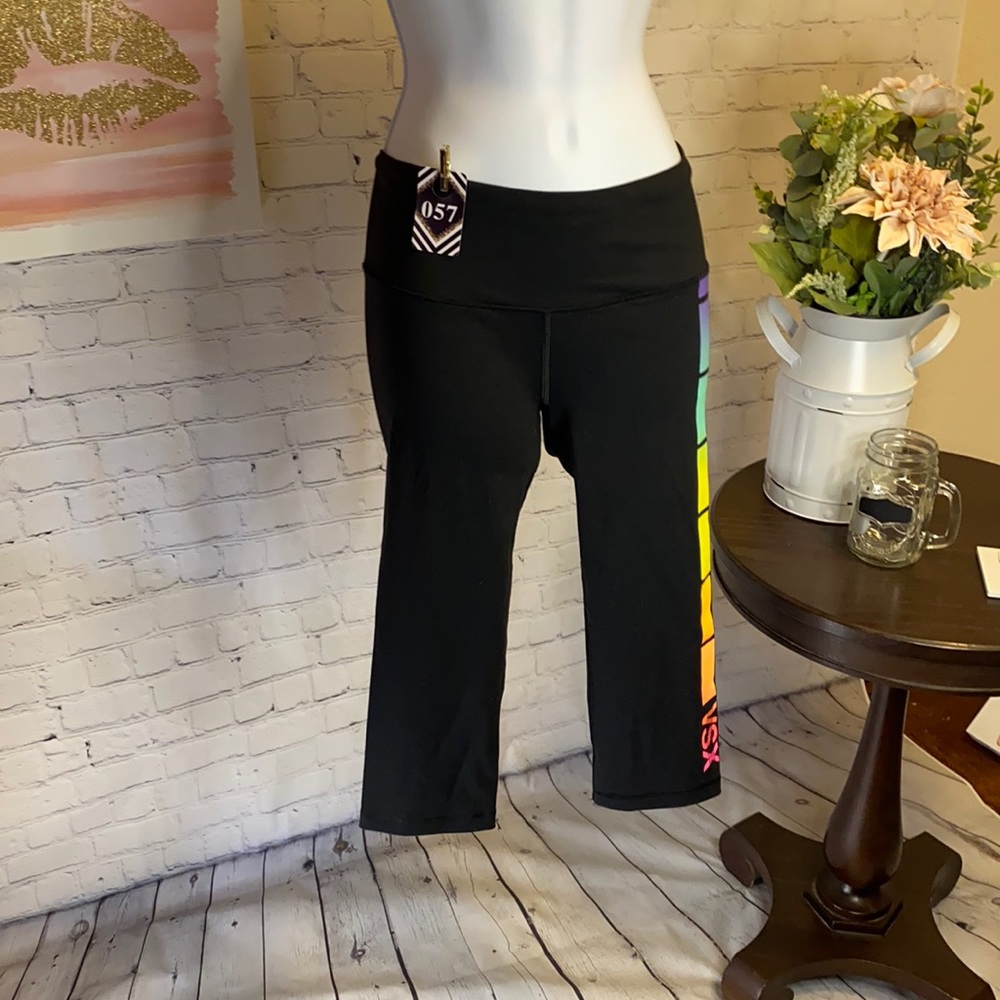 Victoria’s Secret knockout crop pants
